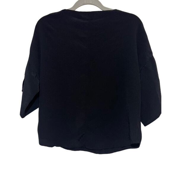 Nava Italy Short Sleeve textured bell sleeve blouse- Size M - Picture 2 of 7